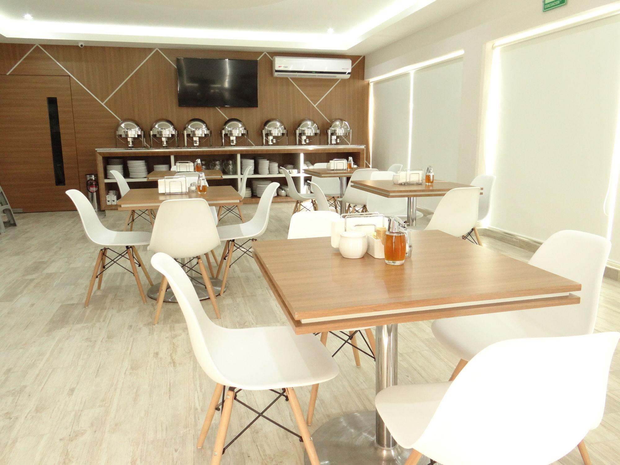 Hotel Soleil Business Class 레온 외부 사진