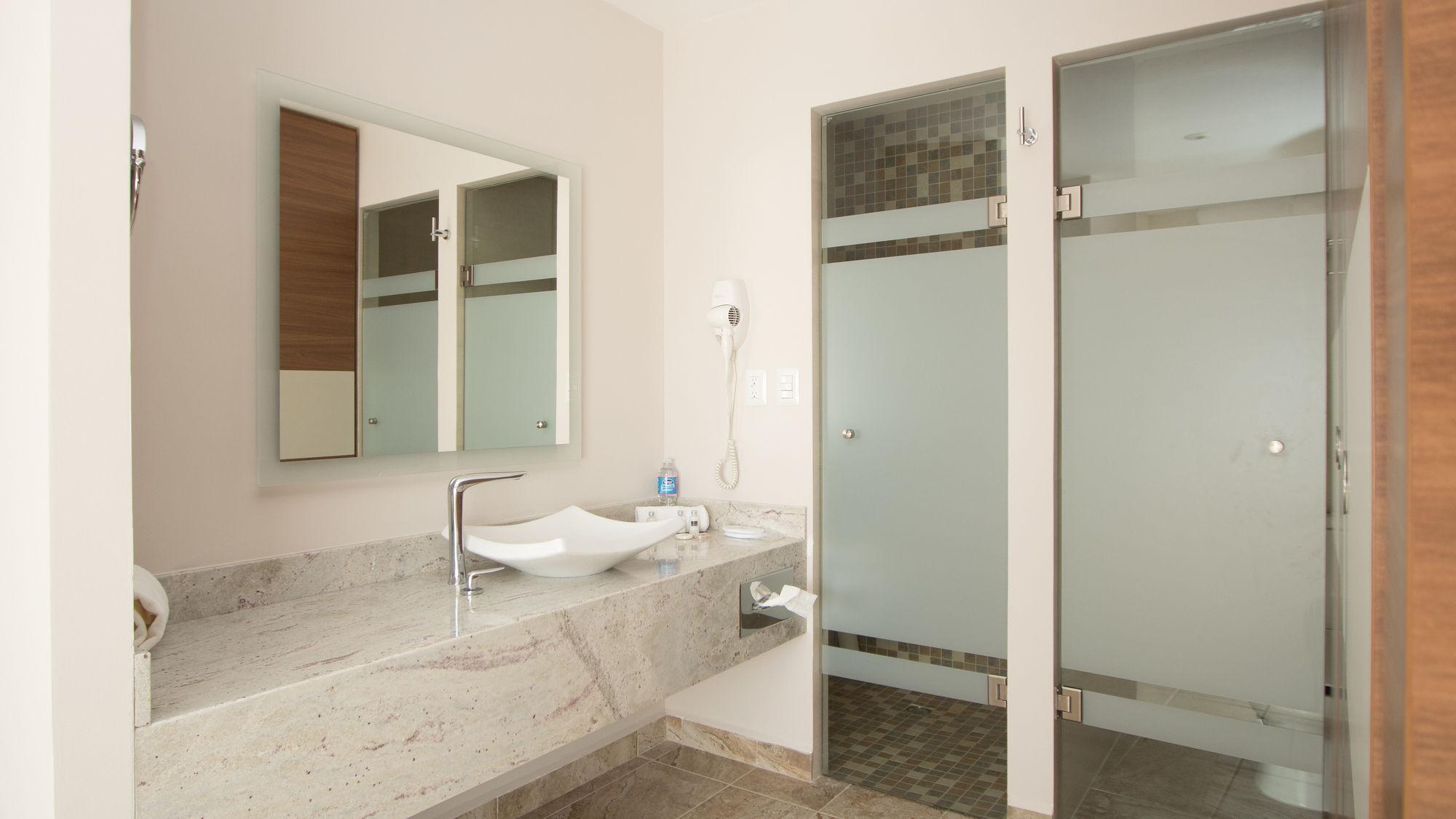 Hotel Soleil Business Class 레온 외부 사진