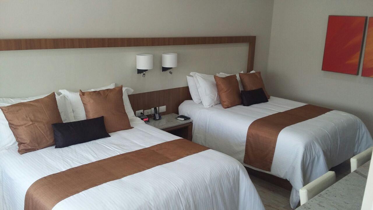 Hotel Soleil Business Class 레온 외부 사진